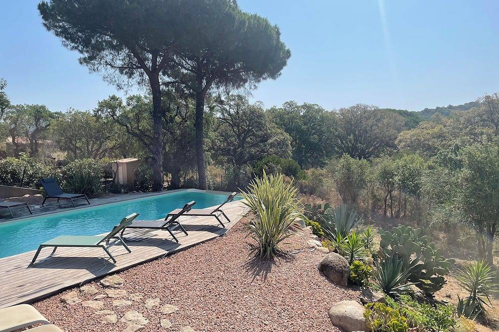 Appartement entier, Villa Appartement T4  avec jolies terrasses Porto Vecchio, piscine à débordement in Porto-Vecchio, Arrondissement de Sartène