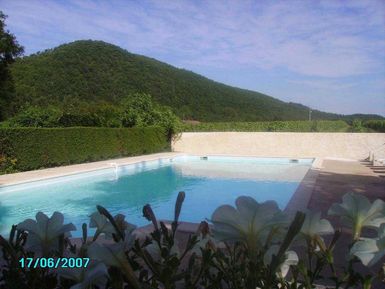 Camping 3 étoiles - Piscine  - ccbahd0 in Puy-l'Évêque, Lot
