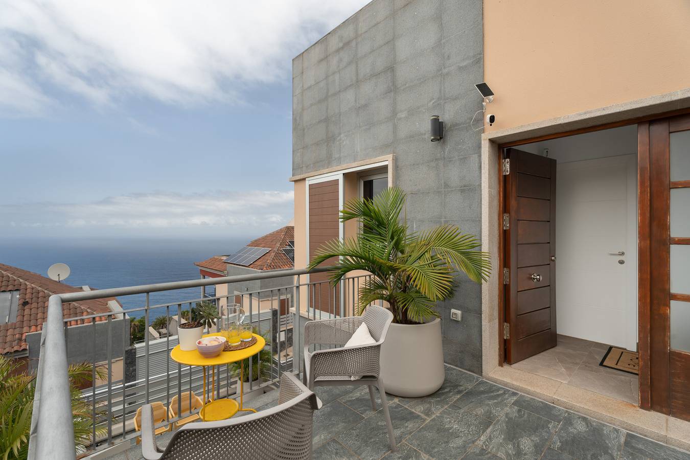 Ganze Wohnung, Ferienwohnung 'Ático Mirador De Humboldt' mit Meerblick, privater Terrasse und Wlan in Cuesta de la Villa, Santa Úrsula
