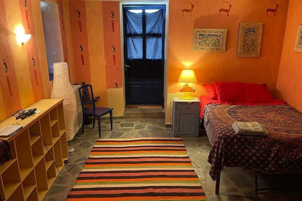 4 Schlafzimmer Steinvilla mit Pool und Meerblick auf dem Peloponnes, Griechenland in Pera Melana, Kynouria