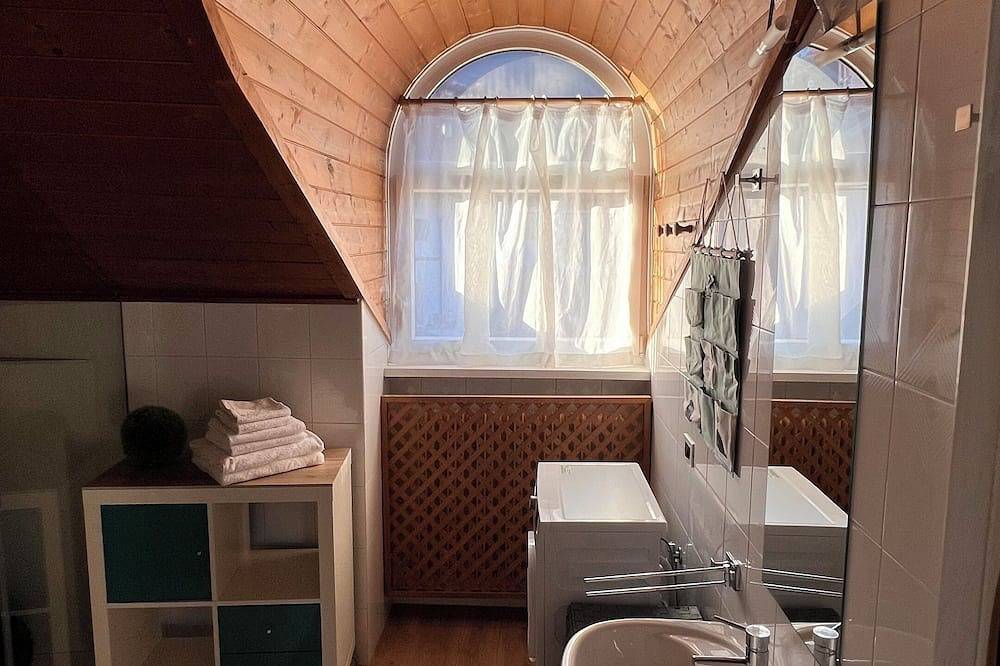 Ganze Wohnung, Terrassenwohnung im Zentrum von Eppan - auch für große Familien in St. Michael, Eppan an der Weinstraße