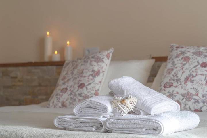 Casa rural para 10 personas, con vistas y terraza, Se admiten mascotas en Bajo Aragón - 2