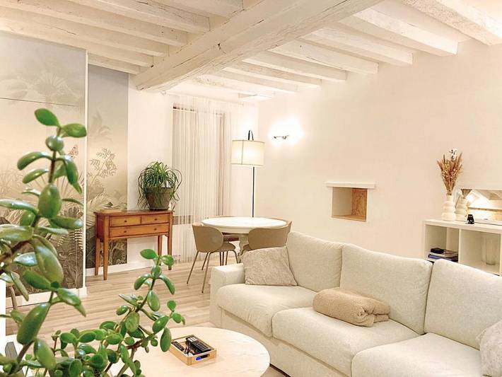 Location de vacances pour 4 personnes, avec Terrasse ainsi que Jardin et Vue à Malicorne-sur-Sarthe