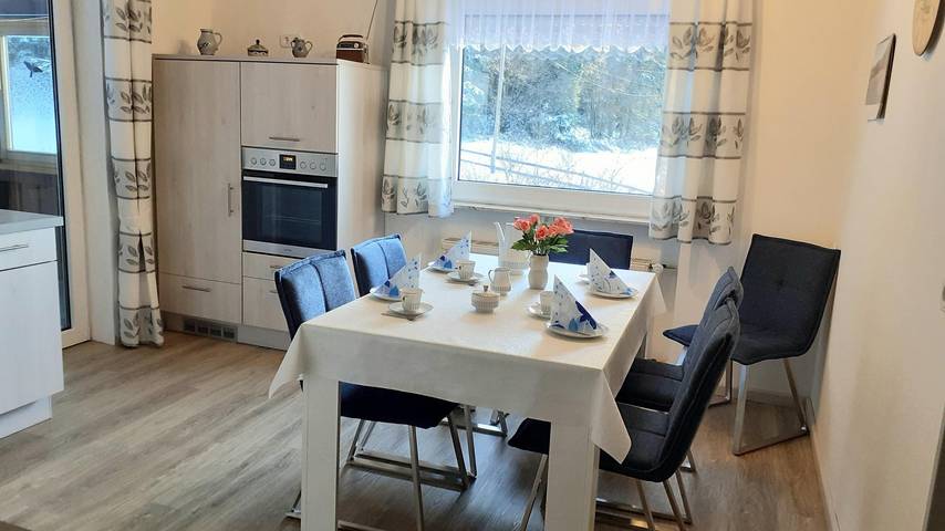 Ganze Wohnung, Ferienwohnung Oberschieda - Ferienwohnung Oberschieda mit 3 Schlafzimmern und traumhaft ruhig gelegen in Kirchenlamitz, Landkreis Wunsiedel im Fichtelgebirge