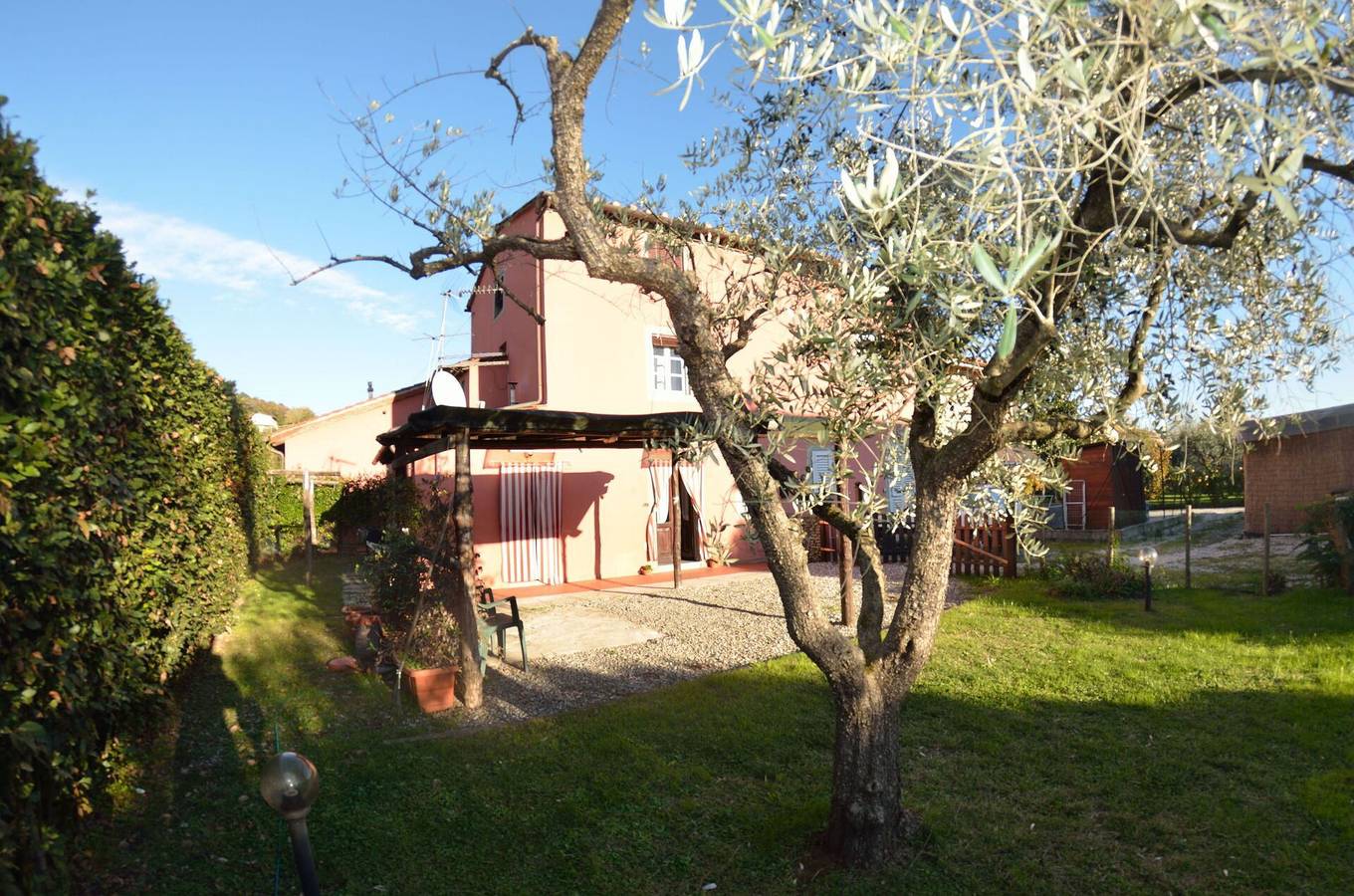 Vakantiehuis voor 6 personen met zwembad in Lucca, Colline Lucchesi
