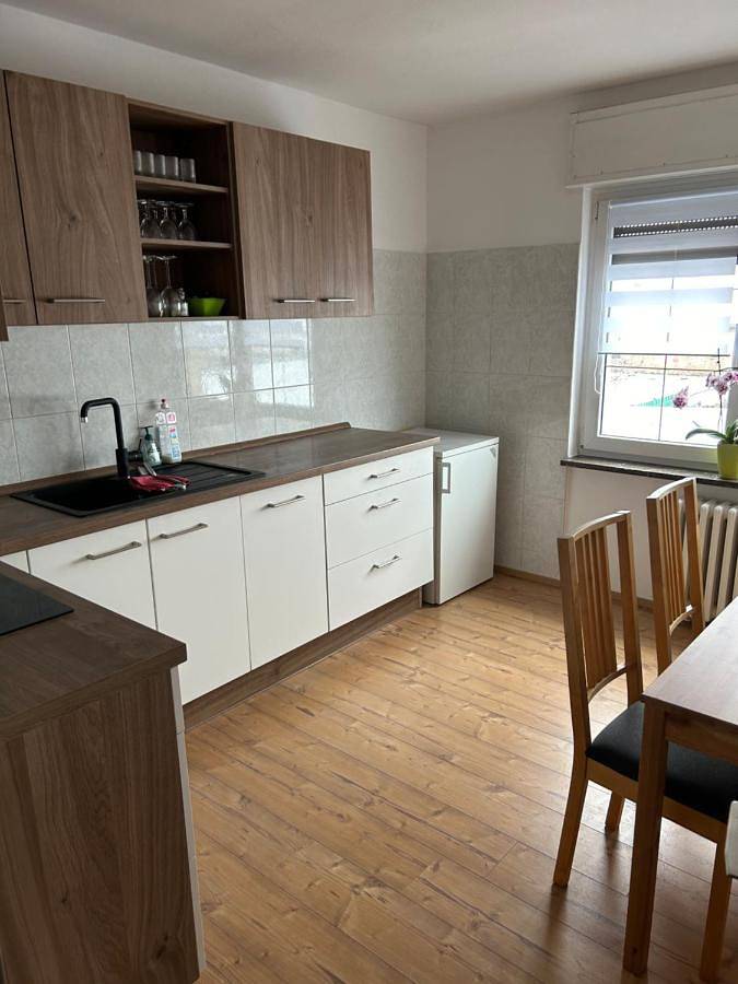 Ferienwohnung für 12 Personen, mit Balkon und Terrasse sowie Garten und Ausblick