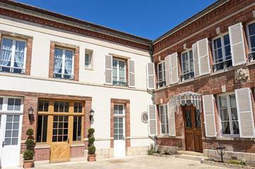 Chambre d’hôte pour 2 personnes, avec vue et jardin dans Aÿ-Champagne