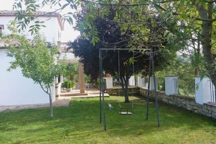 Casa Rural Los Morales, private pool, free WiFi, BBQ, 5km from Ronda. in Ronda, Serranía de Ronda