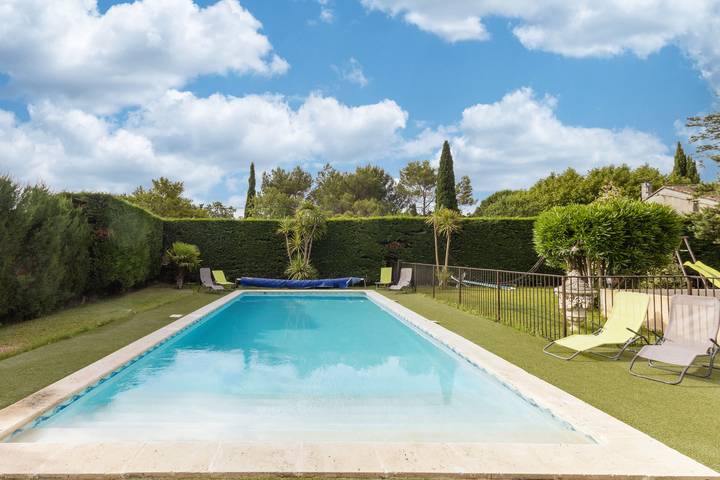 Location de vacances pour 8 personnes, avec terrasse et jardin à Châteaurenard - 3