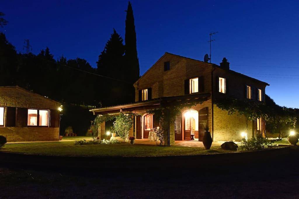 Rustic Country house in Montecosaro, Costa Adriatica Marche