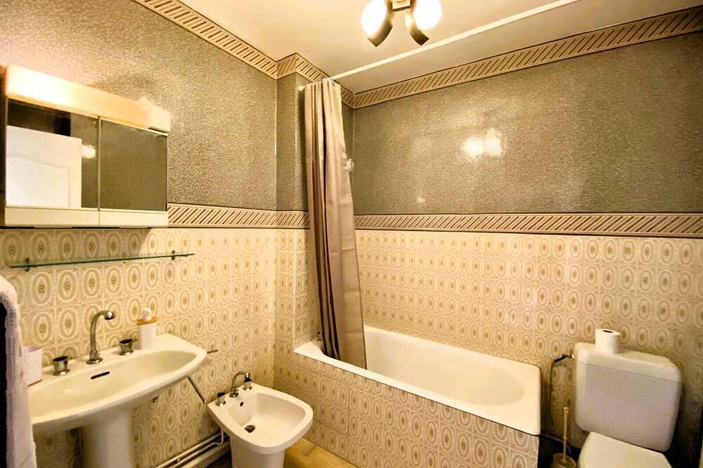 Entire apartment, Le Petit Foch - Facing the beach in Les Sables-d'Olonne, Vendée