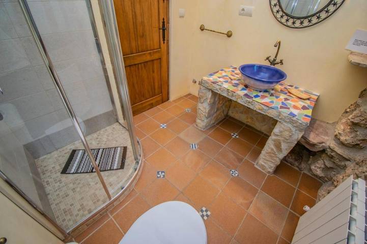 Casa rural para 8 personas, con vistas además de jardín y piscina, Se admiten mascotas en Algarinejo - 4