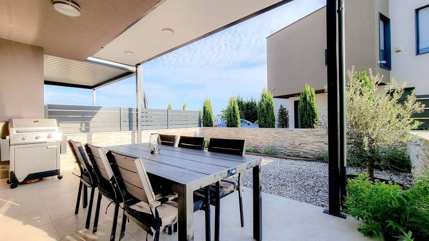 Ferienhaus für 6 Personen, mit Garten in Umag und Umgebung