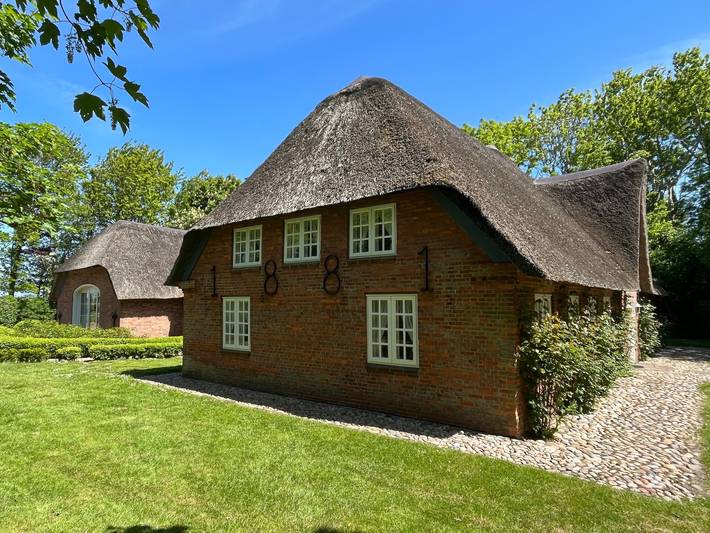 Ferienhaus für 12 Personen, mit Garten und Sauna