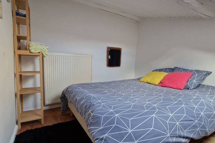 Location de vacances pour 4 personnes, animaux acceptés à Saint-Genès-Champanelle - 4