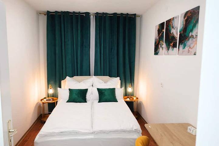 Ganze Wohnung, Living La Christal Fewo mit Workspace & Games in Fulda, Rhön-Hessen