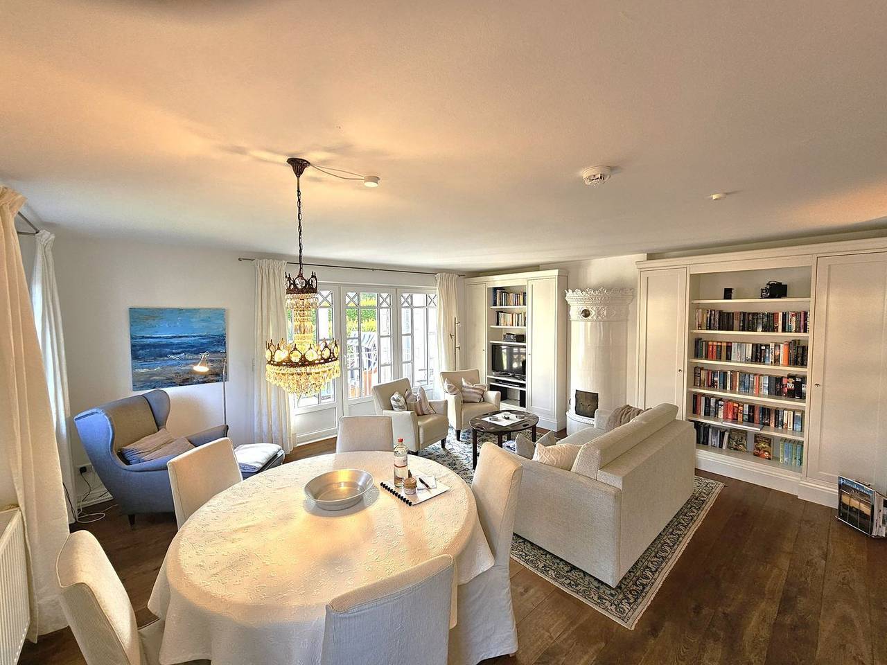 Ganze Wohnung, Ferienwohnung Palais am Südstrand: Sauna, Terrasse & 200 m zum Strand in Wyk auf Föhr (Stadt), Wyk auf Föhr