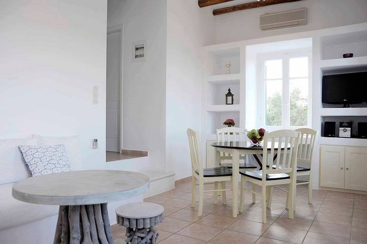 Villa pour 4 personnes, avec balcon dans Milos - 4