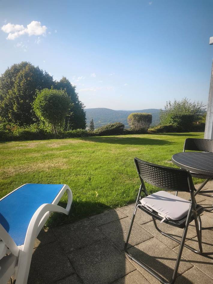 Ferienwohnung für 3 Personen, mit Terrasse und Garten sowie Ausblick in Schöfweg, Vorderer Bayerischer Wald