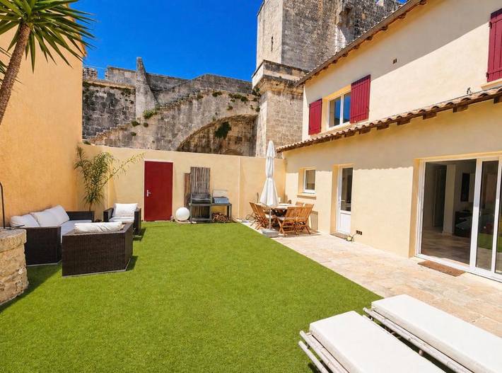 Villa pour 8 personnes, avec jardin et vue, animaux acceptés à Aigues-Mortes