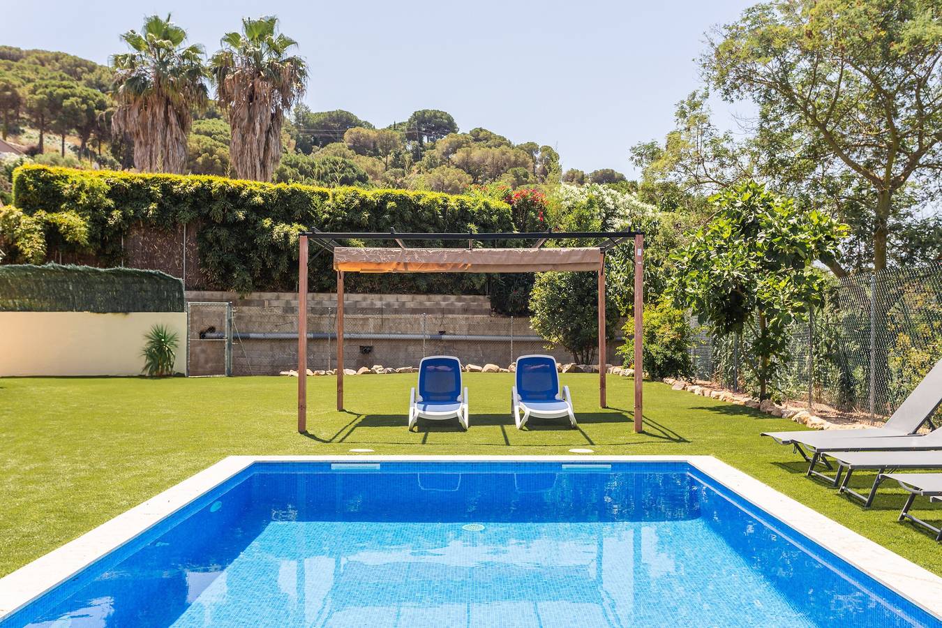Maison de vacances 'Villa Jarana' avec vue sur la montagne, Wi-Fi et climatisation in Canyelles, Lloret de Mar