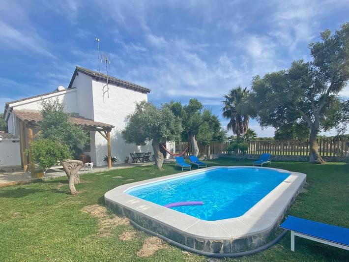 Location de vacances pour 6 personnes, avec jardin ainsi que balcon et piscine, adapté aux familles à Zahora - 2