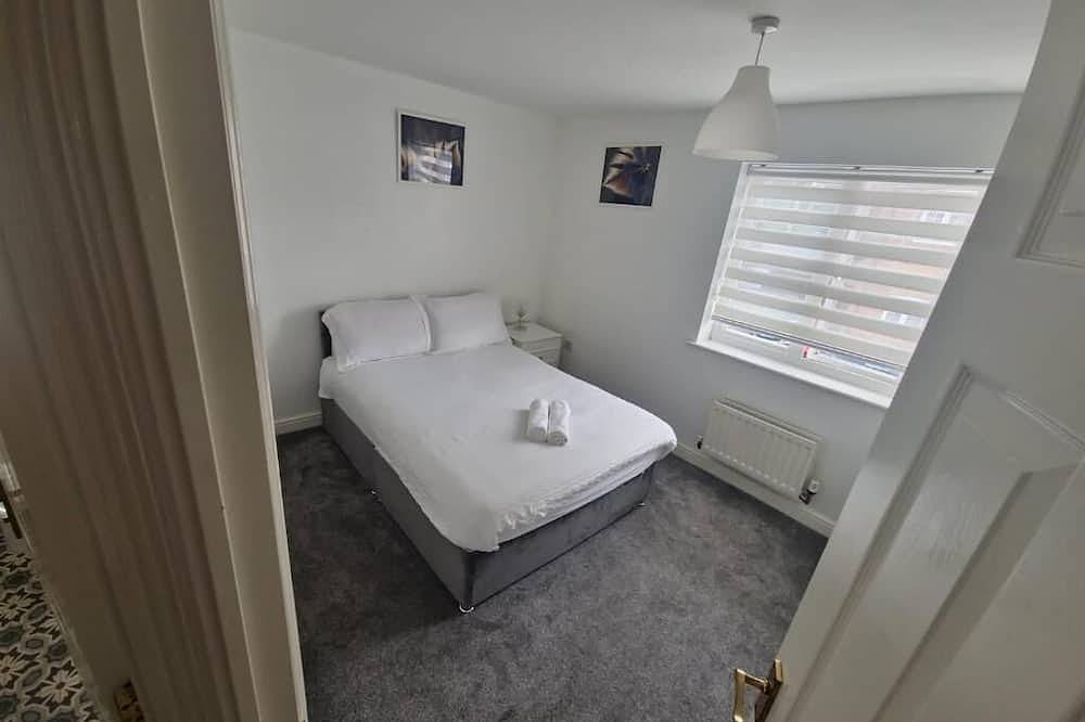 3Bed Maidstone Stay - Wifi, Parking, London Access in Kent