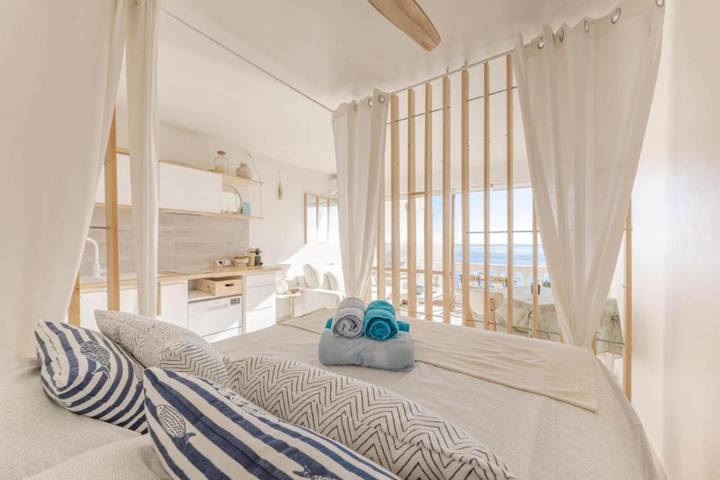 Gîte pour 2 personnes, avec balcon et vue dans Plage d'Anthéor - 3