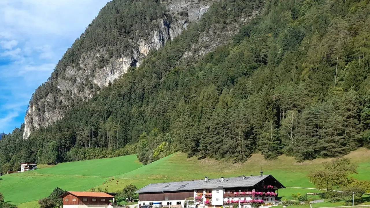 Ganze Ferienwohnung, Ferienwohnung für 2 Personen (40 m²) in Bruck am Ziller in Bruck am Ziller, Bezirk Schwaz