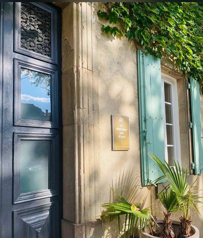Chambre d’hôte pour 3 personnes, avec jardin ainsi que vue et piscine