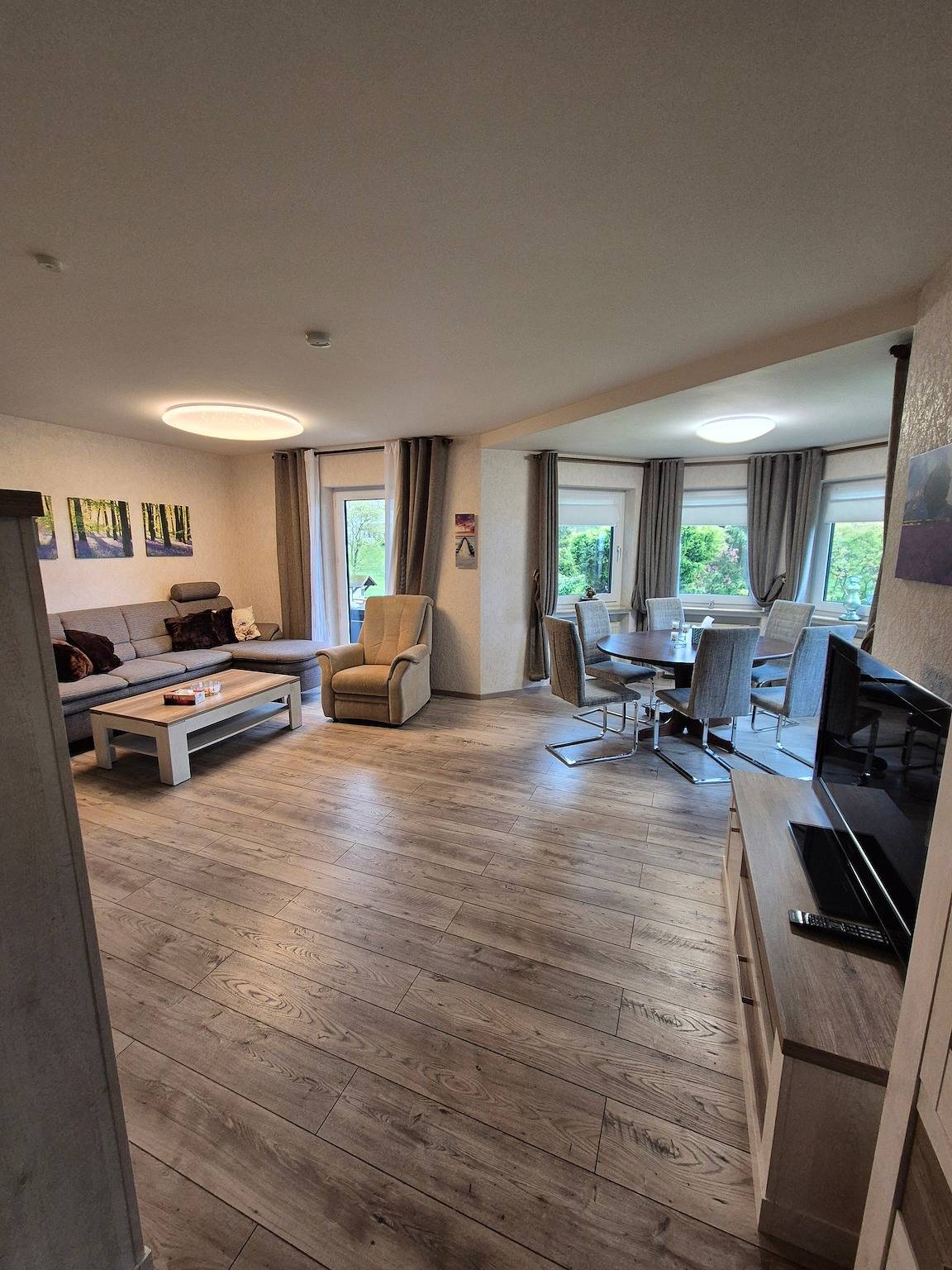 Ganze Wohnung, Haus Gerda mit Bergblick, privater Terrasse und Wlan in Willingen, die Mittelgebirge