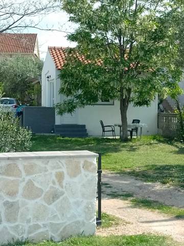 Ferienwohnung für 2 Personen, mit Garten in Bibinje