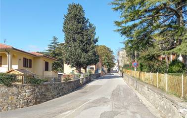 Holiday Apartment for 2 People in Castellina Marittima, Pisa Province, Photo 3