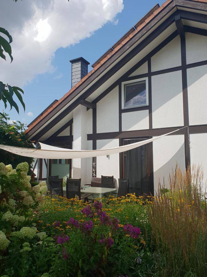 Ferienhaus für 9 Personen, mit Ausblick und Garten in Stendal