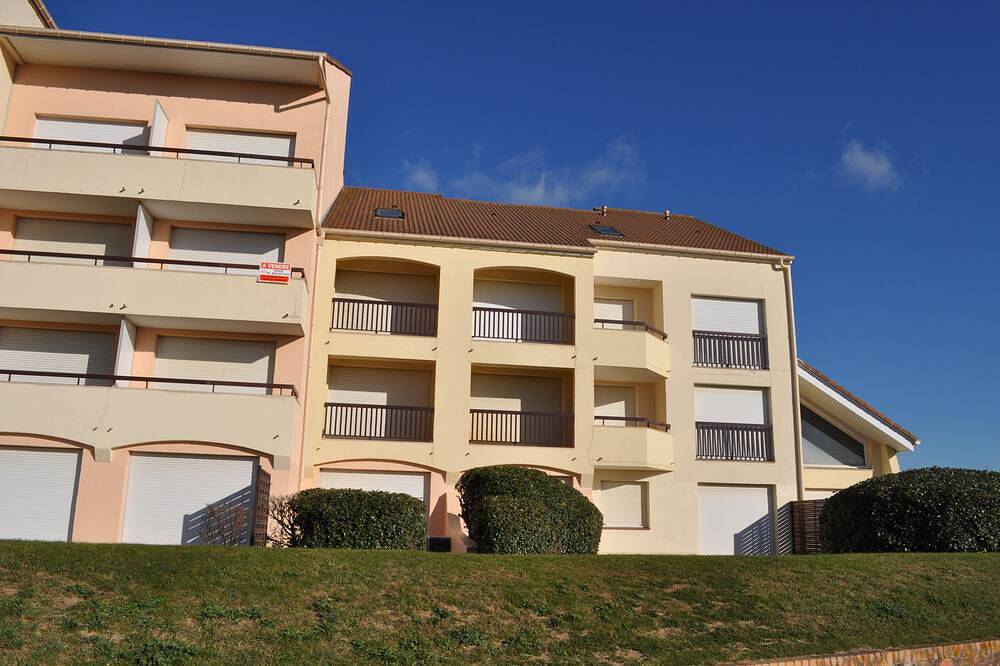 Apartamento entero, Precioso apartamento orientado al sur - nivel jardín - 100m de la playa in Hardelot Plage, Neufchâtel-Hardelot