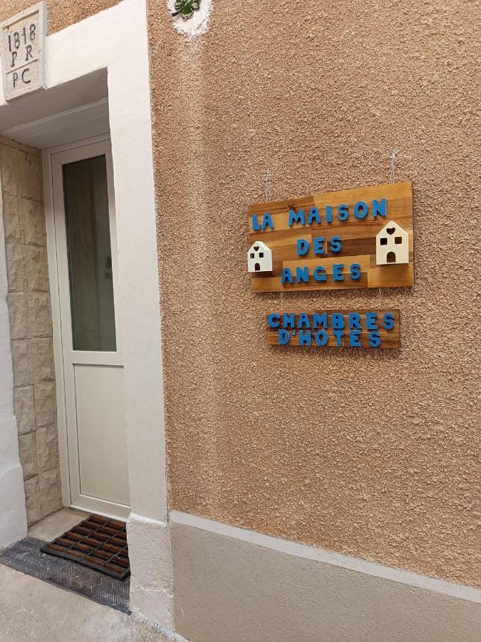Gîte pour 2 personnes, avec terrasse à Tourouzelle