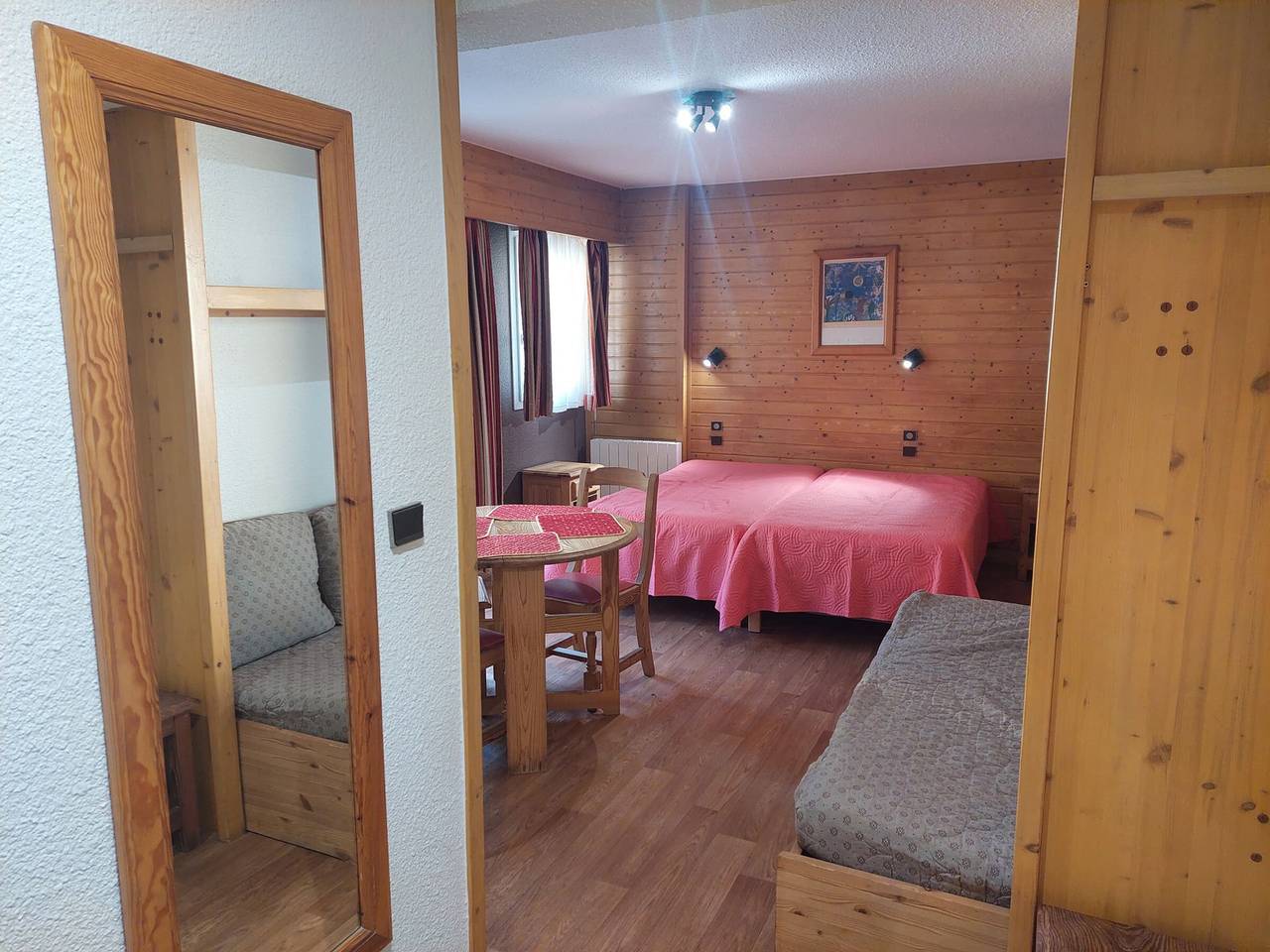 Estudio entero, Estudio en Brides-les-Bains con wifi y parking, 4 pers in Brides-les-Bains, Les Trois Vallées