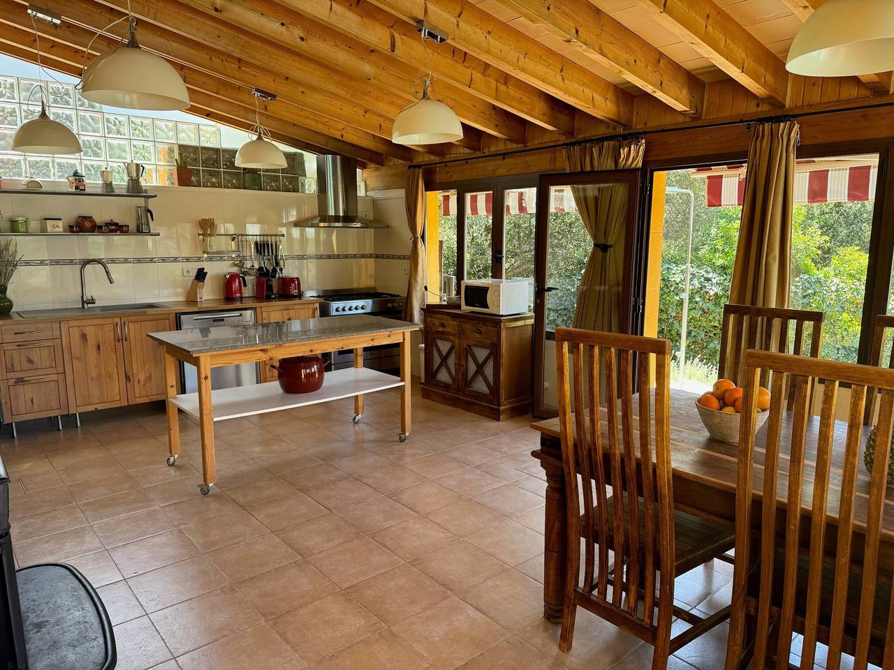 Villa Port des Canonge: Casa Vacacional con Vistas a la Montaña, Wi-Fi y Aire Acondicionado in Son Coll, Bañalbufar
