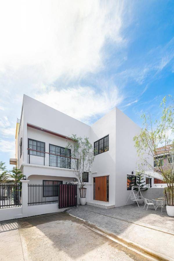 Villa voor 10 personen, with zwembad and uitzicht as well as tuin in Bangkok