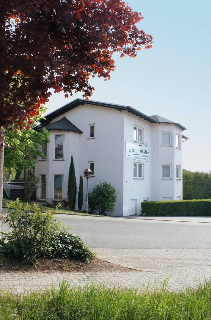 Hotel für 4 Personen, mit Terrasse und Garten in Aßlar