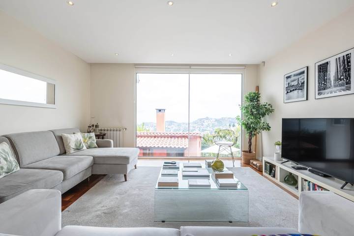 Country House 'Funchal ·' with Sea View, Private Pool and Wi-Fi in São Roque (Madeira), Madeira