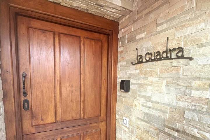 Apartamento para 4 personas, con jardín en Salas 