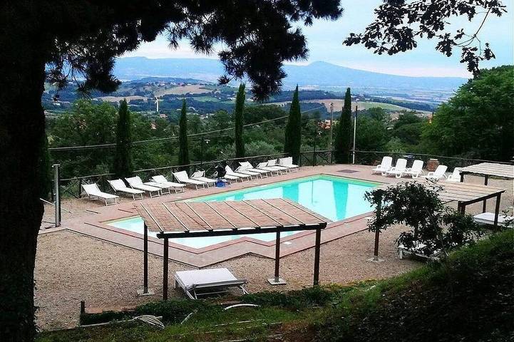 Casa de vacaciones para 6 personas, con piscina además de jardín y jacuzzi, Se admiten mascotas - 1