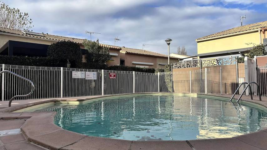 Villa pour 5 personnes, avec piscine ainsi que terrasse et vue à Marseillan