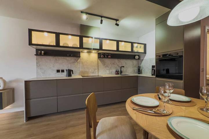 Appartement entier, Cheltenham Town Centre Stay with Cozy Balcony Retreat in Cheltenham, Gloucestershire