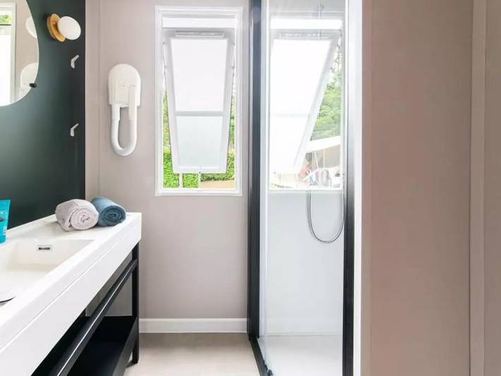 Mobil home pour 6 personnes, avec bassin pour enfant à Saint-Vincent-de-Durfort - 3