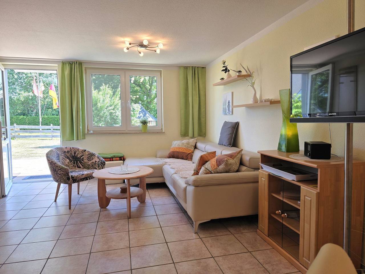 Ganze Ferienwohnung, Ferienwohnung Wiesenblick Feriencamp zum Hafen in Karlshagen, Usedomer Norden