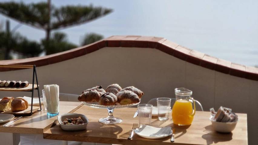 Chambre d’hôte pour 3 personnes, avec Balcon et Terrasse ainsi que Jardin et Vue à Avola - 2