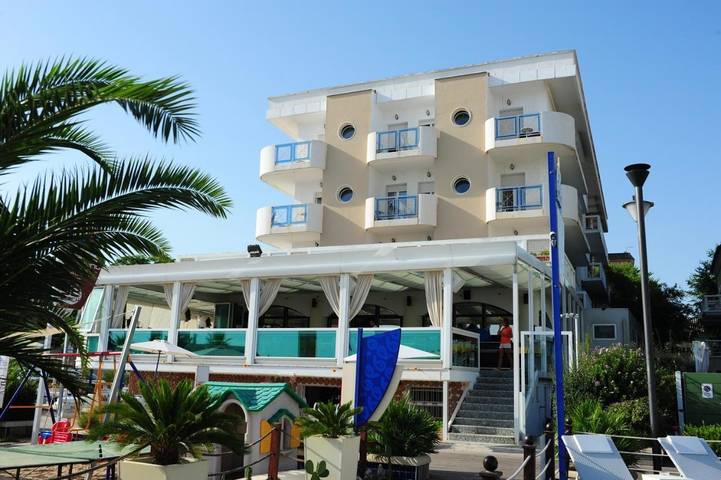 Hotel voor 3 personen, met terras en uitzicht, met huisdier in Cattolica