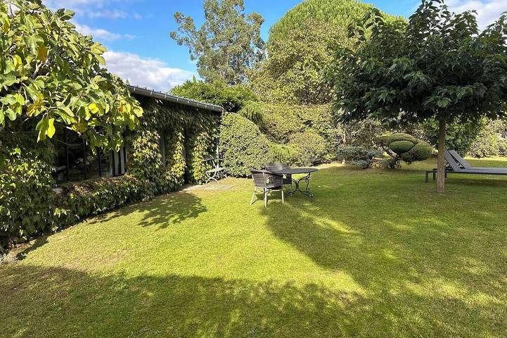 Gîte pour 2 personnes, avec Jardin et Piscine